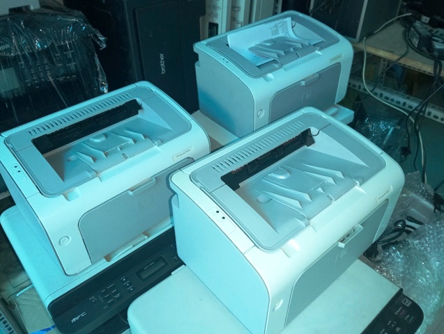 máy in hp 1102 cũ tại  quận 7